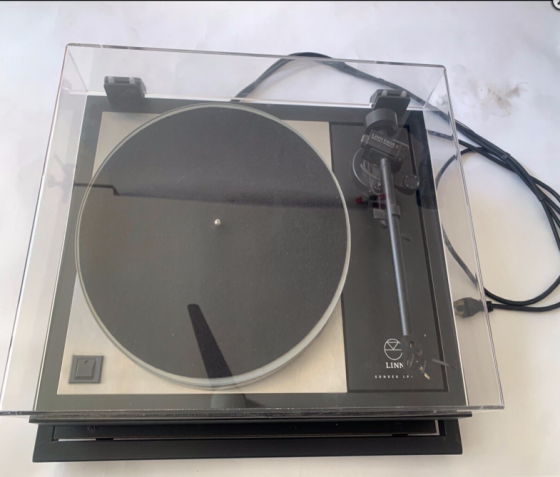 Linn Sondek LP12 Turntable Dubai