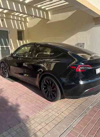 Tesla Model Y I 2023 I 22000 km Dubai