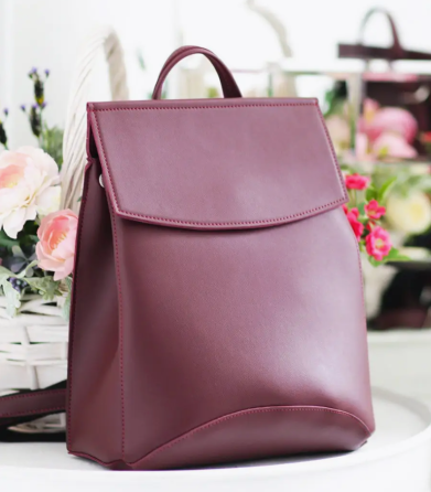 Woman backpack Dubai
