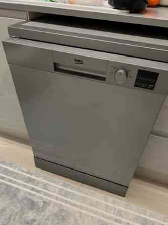 Dishwasher - full size Dubai