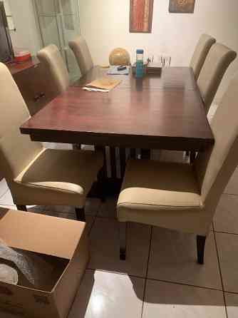 Extendable Dining table with chairs Dubai